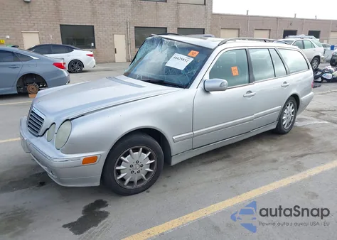2001 Mercedes-Benz E 320 4M z USA, uszkodzony, nr VIN WDBJH82JX1X043933
